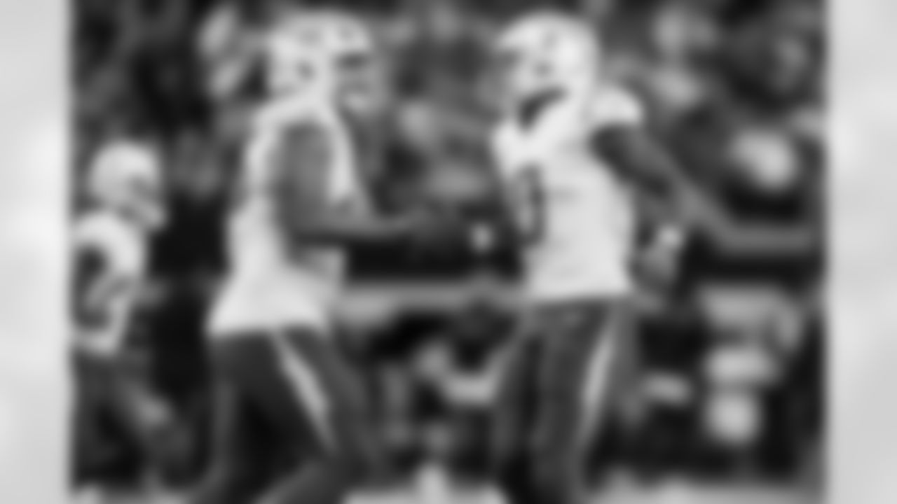 Take a look back at the best photos of Tuli Tuipulotu's 2025 campaign.