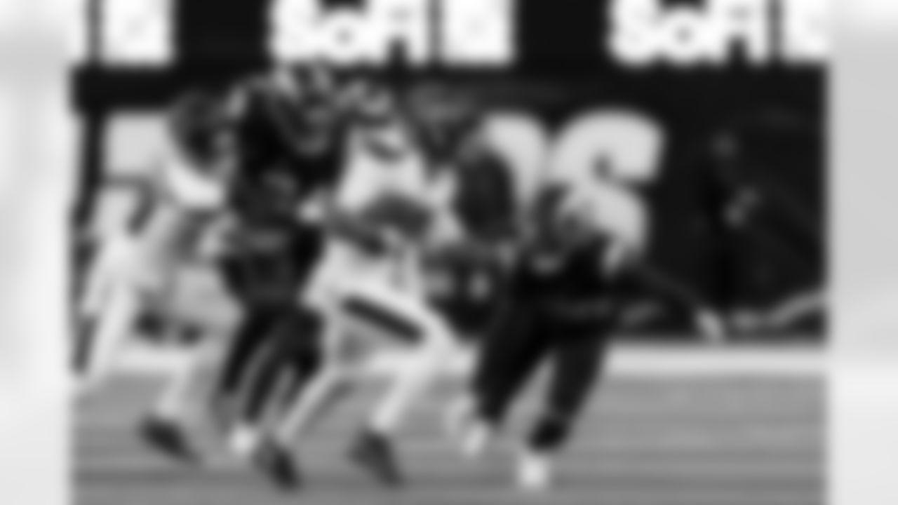 S Derwin James Jr. (3) and CB Donte Jackson (26)