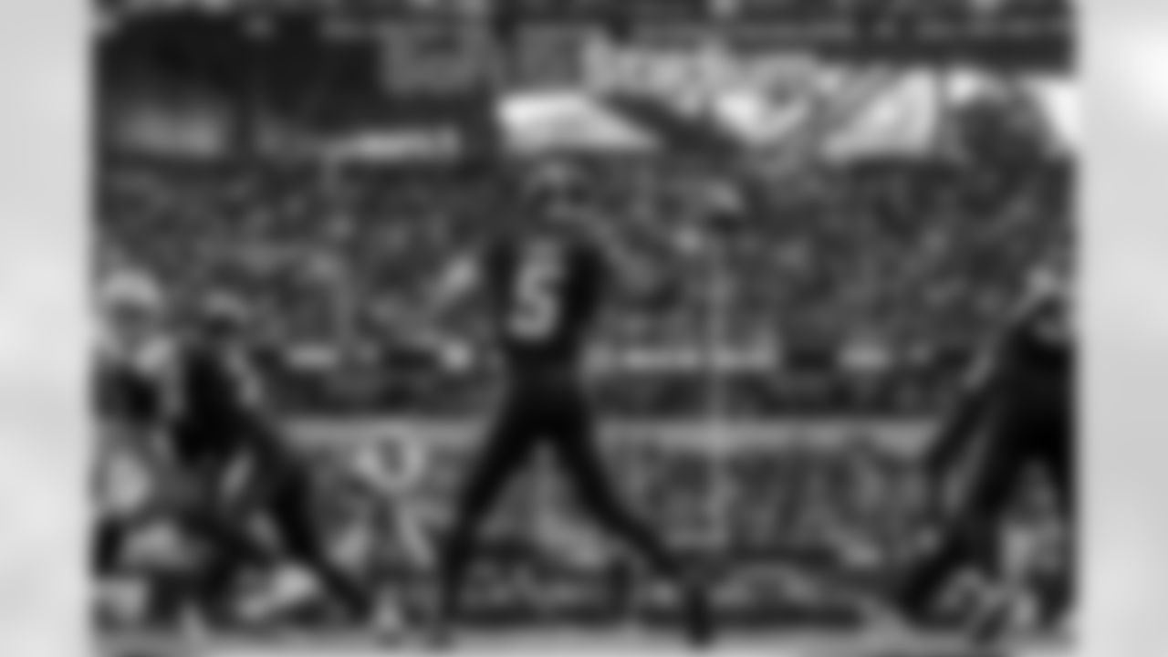 Check out the best shots from the Chargers Week 13 matchup against the Raiders!