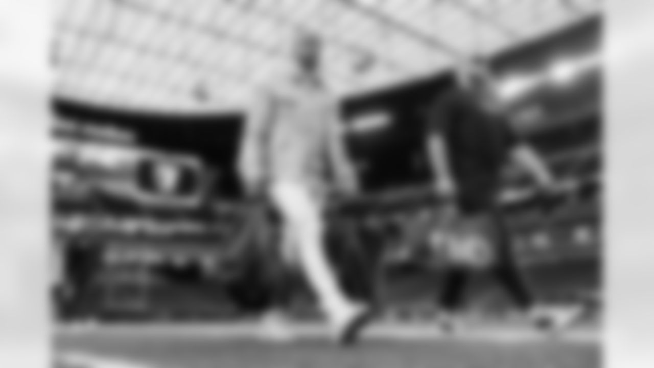 The Los Angeles Chargers play the Las Vegas Raiders on Thursday, December 14, 2023 at Allegiant Stadium in Las Vegas, NV.
[FINAL SCORE: LV 63 - LAC 21]