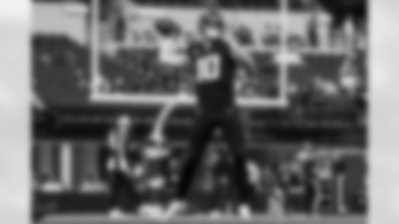 Check out the best shots from the Chargers Week 13 matchup against the Raiders!