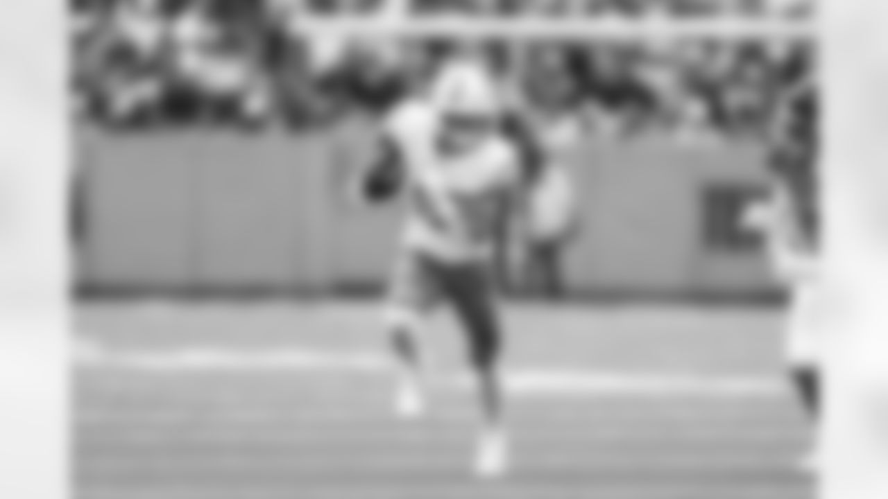 WR Ladd McConkey (15)