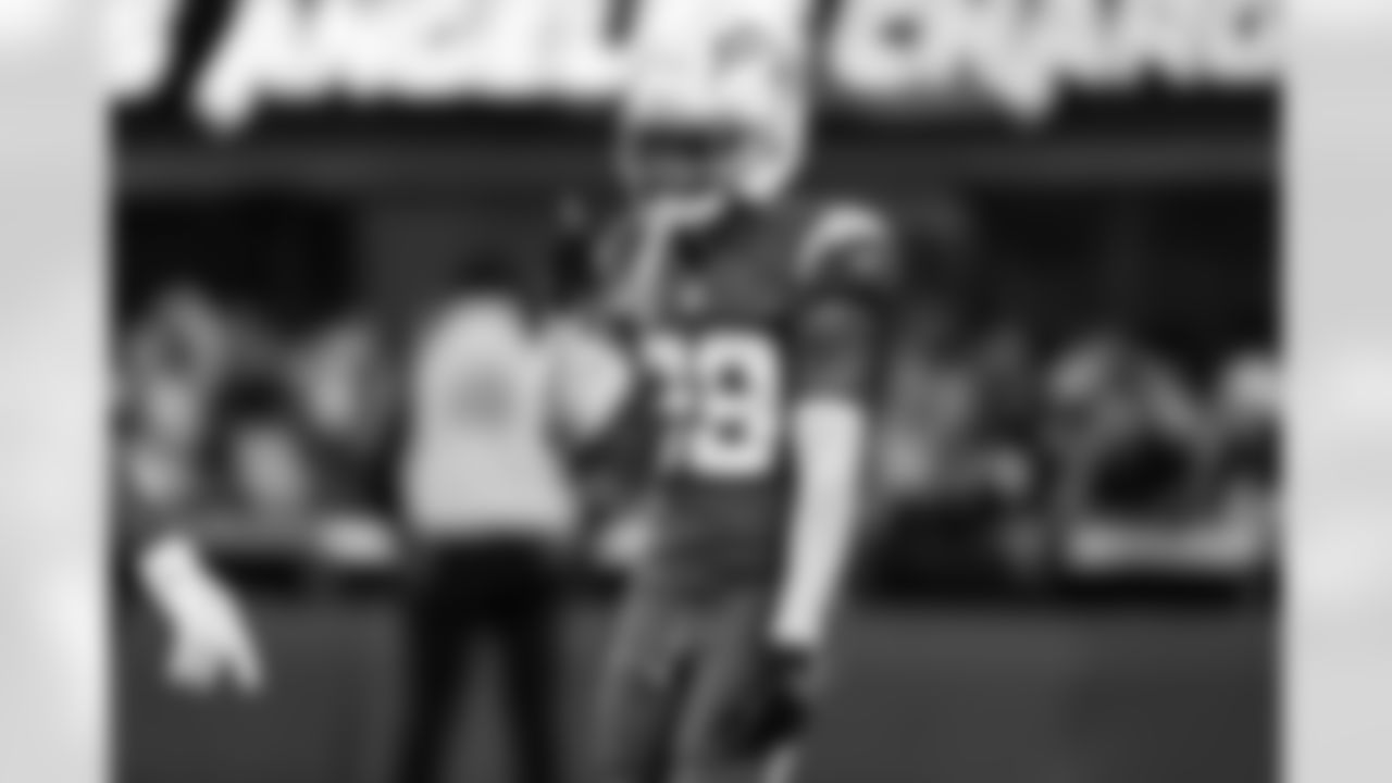 CB Tarheeb Still (29)