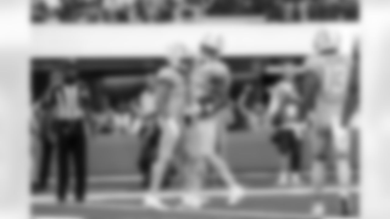 WR Ladd McConkey (15) and TE Oronde Gadsden (86)