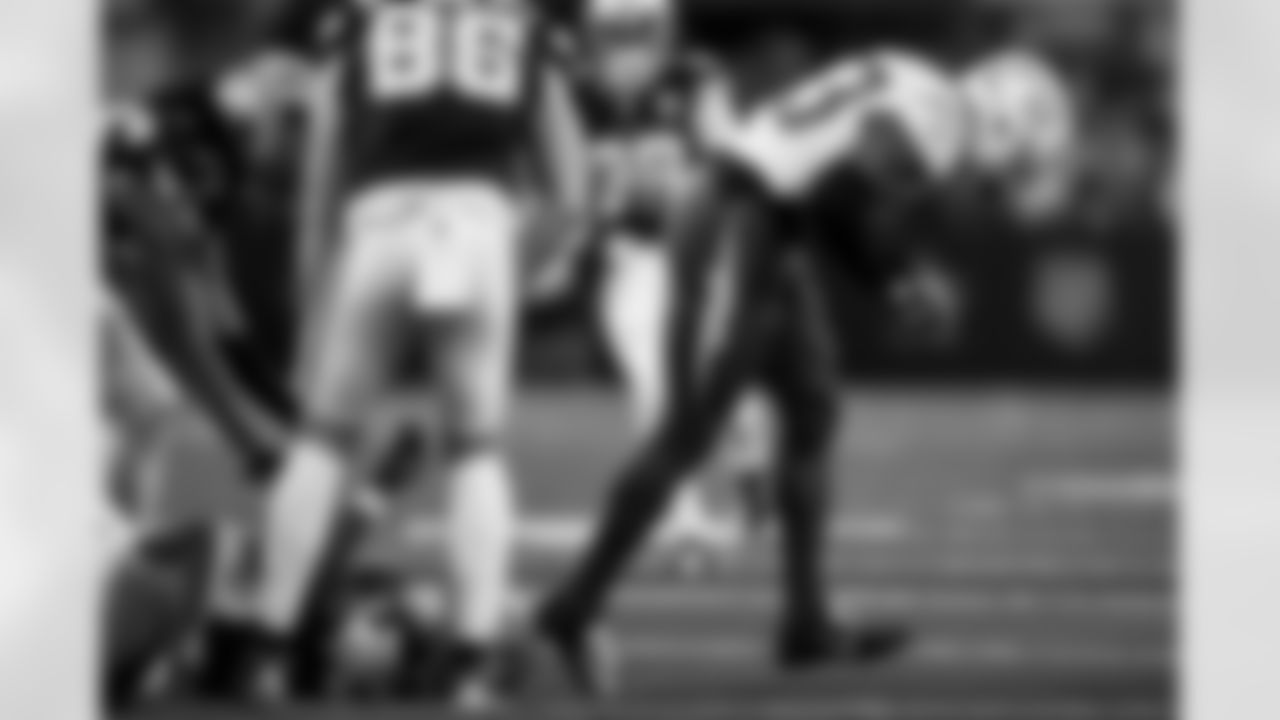 Check out the best shots from the Chargers Week 16 matchup against the Cowboys!