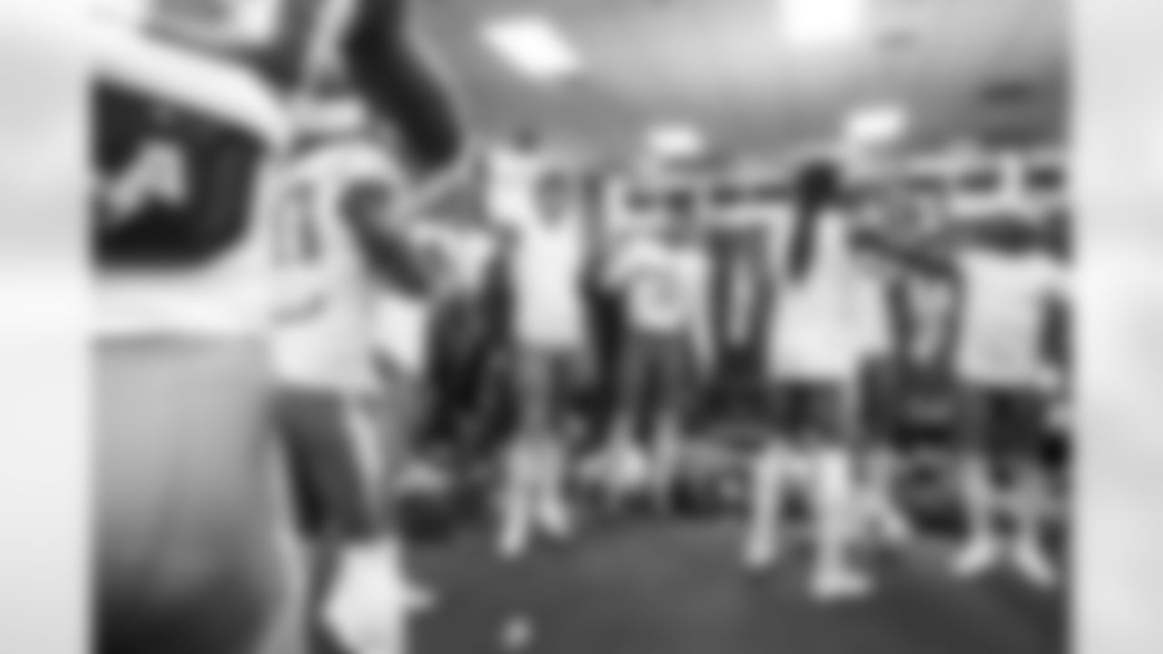 QB Justin Herbert (10)