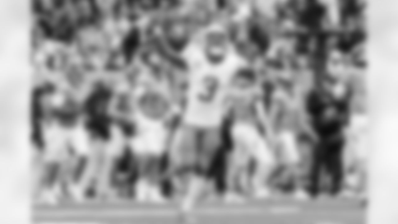 S Derwin James Jr. (3)