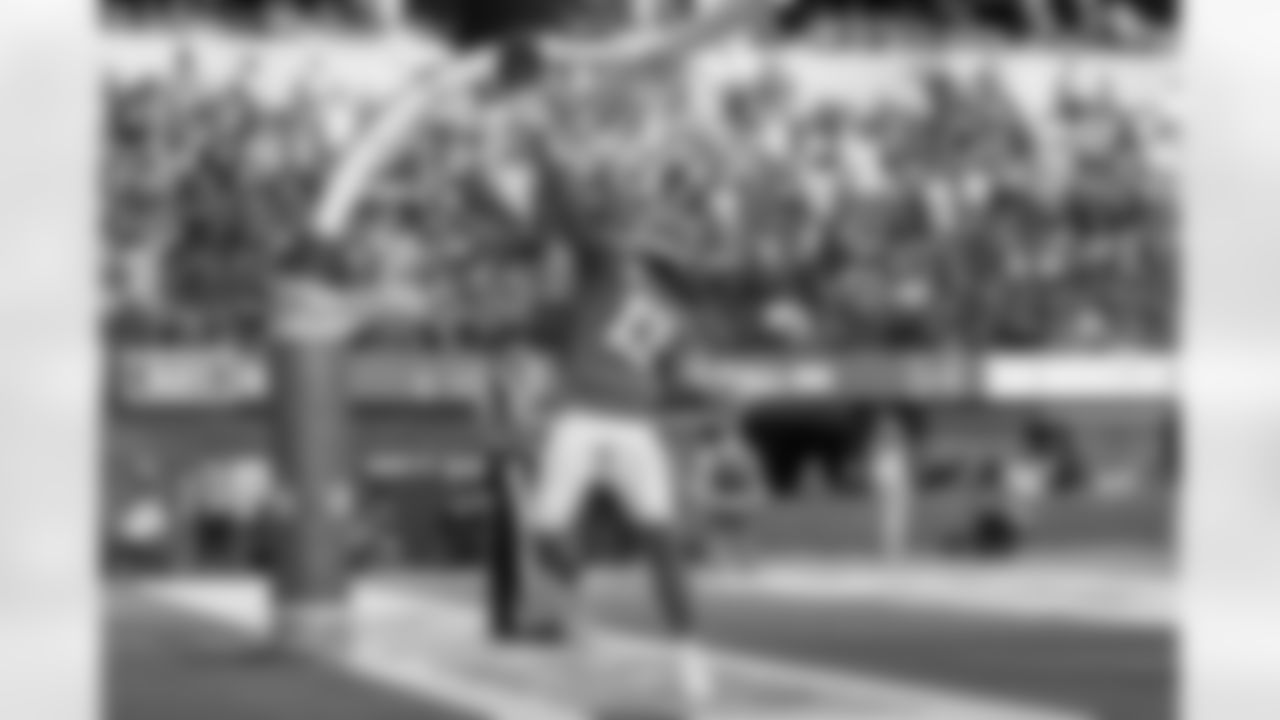 The Los Angeles Chargers play the Detroit Lions on Sunday, November 12, 2023 at SoFi Stadium in Inglewood, CA.
[FINAL SCORE: DET 41 - LAC 38]