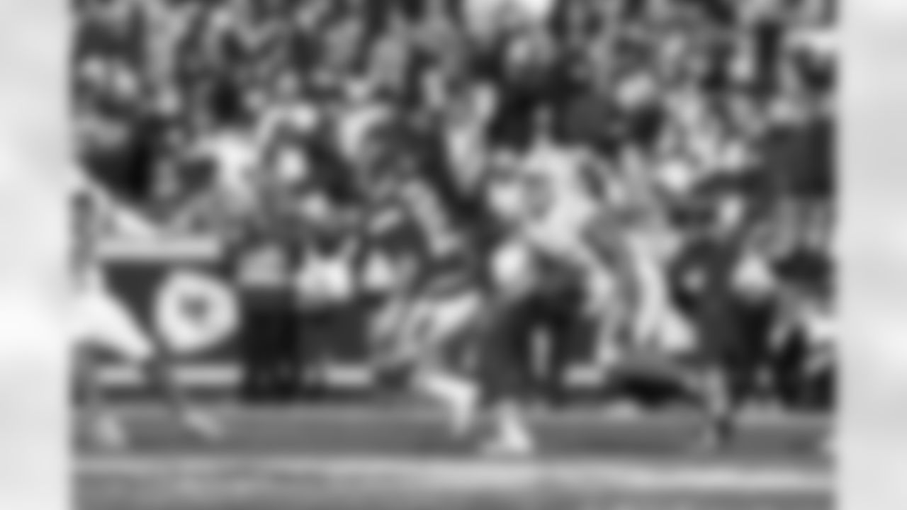 OLB Tuli Tuipulotu (45)