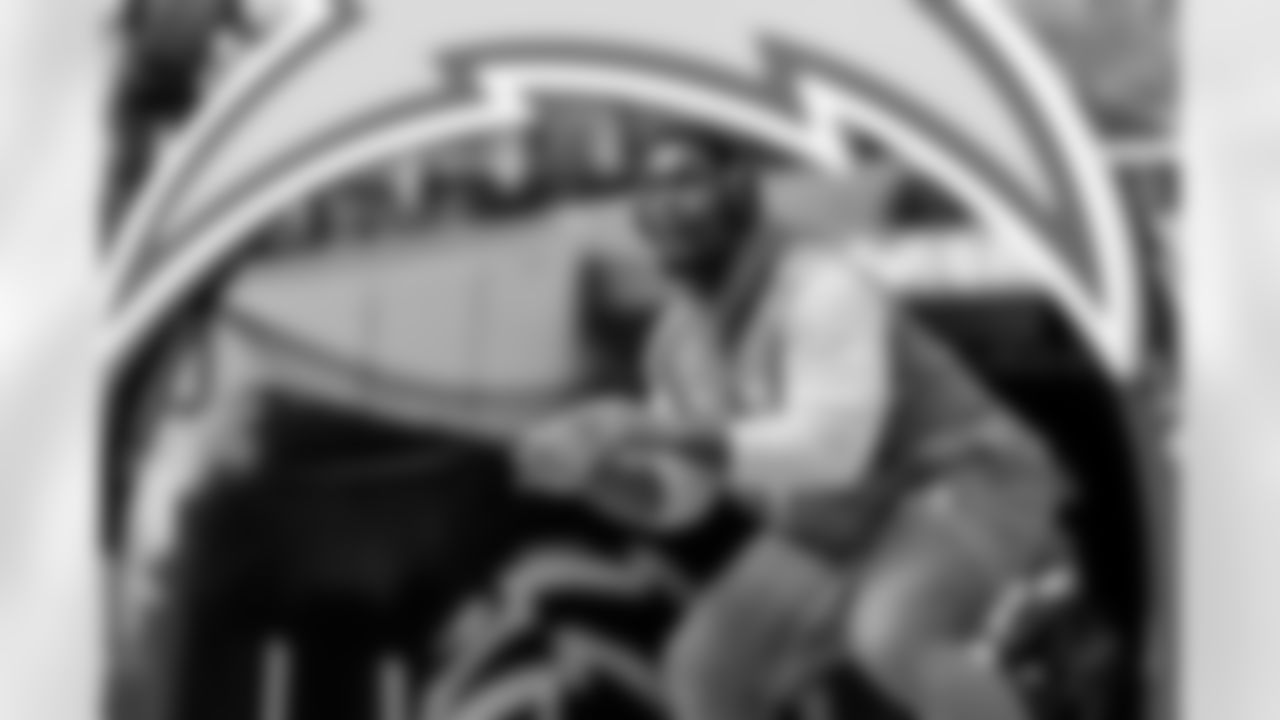 The Los Angeles Chargers play the New Orleans Saints on Sunday, October 27, 2024 at SoFi Stadium in Inglewood, CA.
[FINAL SCORE: LAC 26 - NO 8]