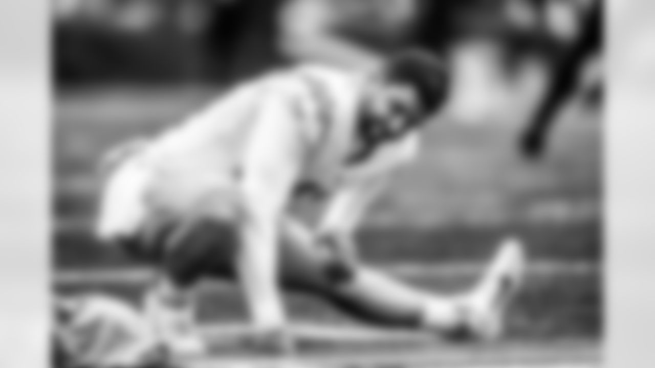 Take a look back at the Chargers Week 17 matchup with the Patriots in monochrome!
