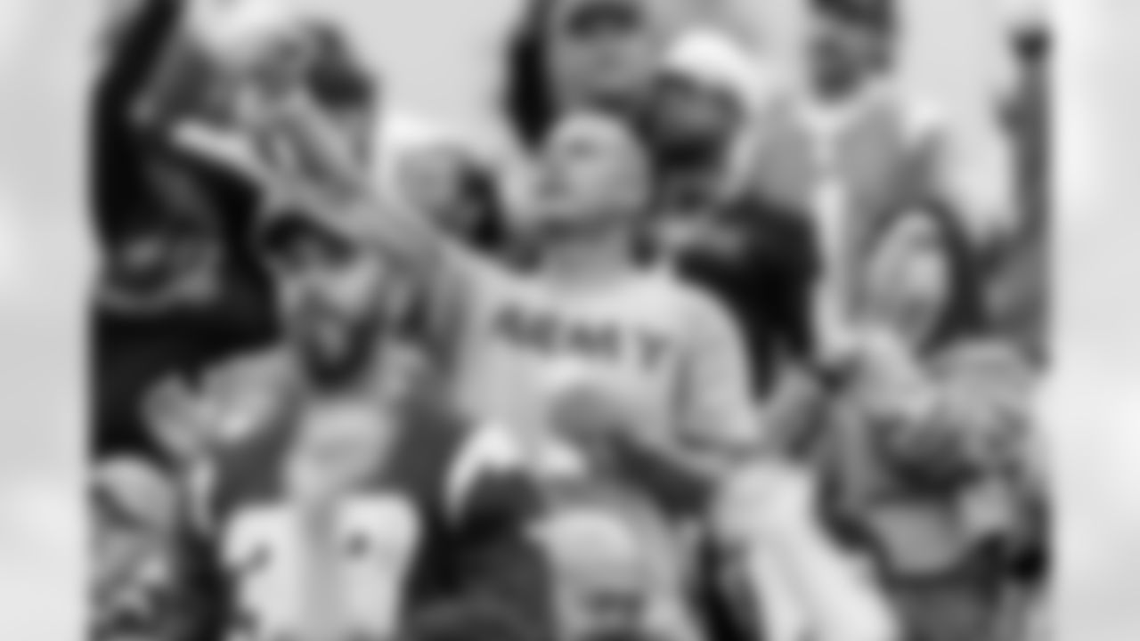 The Los Angeles Chargers play the Tennessee Titans on Sunday, November 10, 2024 at SoFi Stadium in Inglewood, CA.
[FINAL SCORE: LAC 27 - TEN 17]