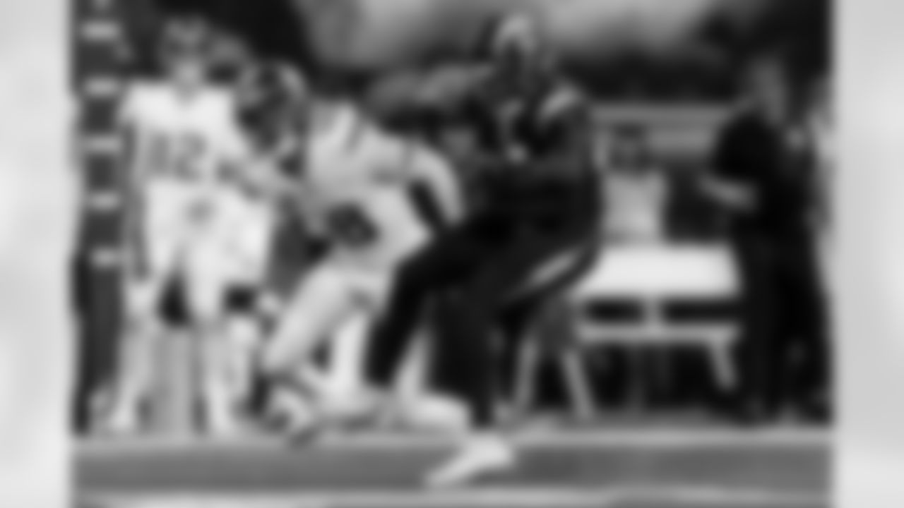 Take a look back at the best photos of the Chargers 2025 draft class in their inaugural NFL campaign.