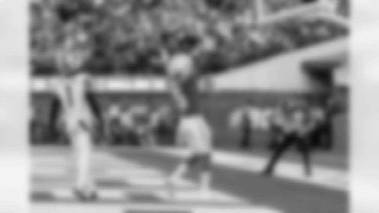 The Los Angeles Chargers play the Detroit Lions on Sunday, November 12, 2023 at SoFi Stadium in Inglewood, CA.
[FINAL SCORE: DET 41 - LAC 38]