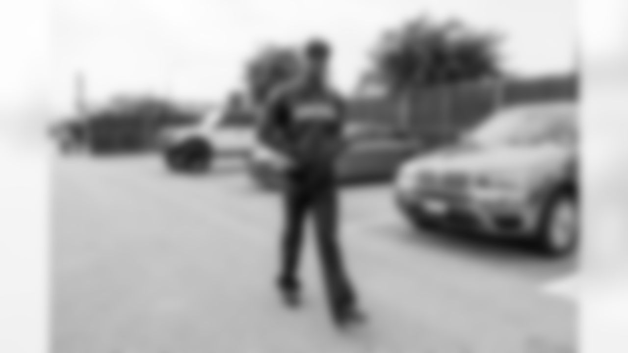 Check out the best shots from the Chargers Week 13 matchup against the Raiders!