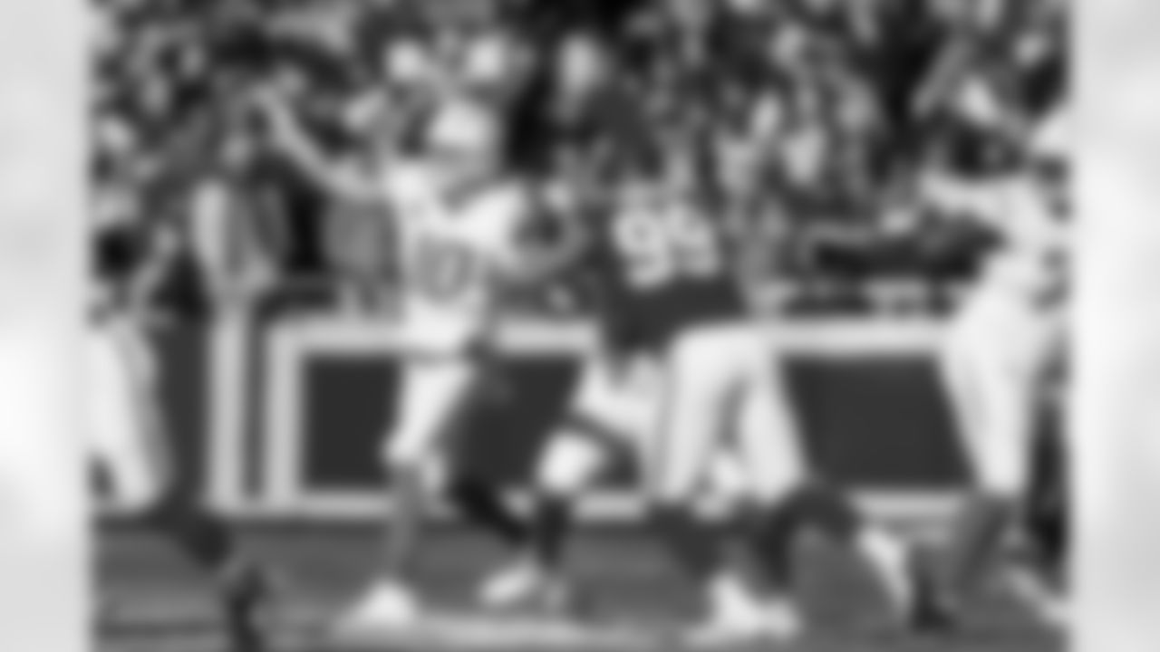 Check out the best shots from the Chargers Week 15 matchup against the Chiefs!