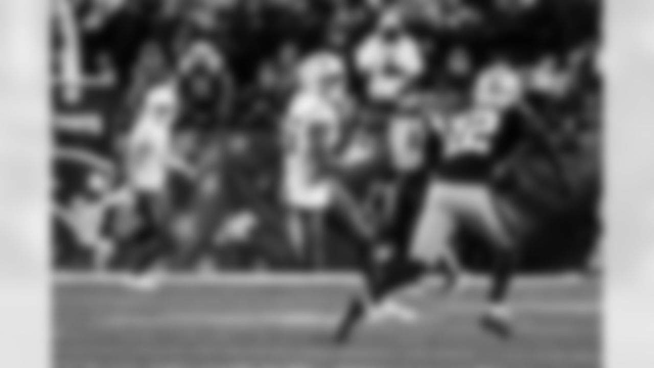 TE Oronde Gadsden (86)