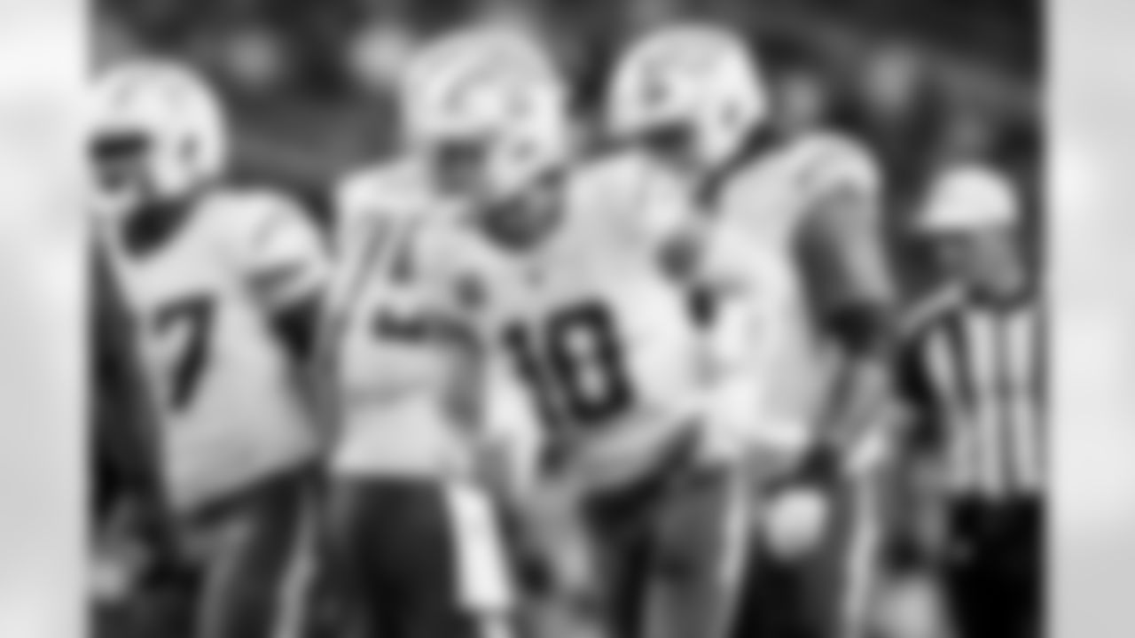 Take a look back at the best photos of Justin Herbert's 2025 campaign.