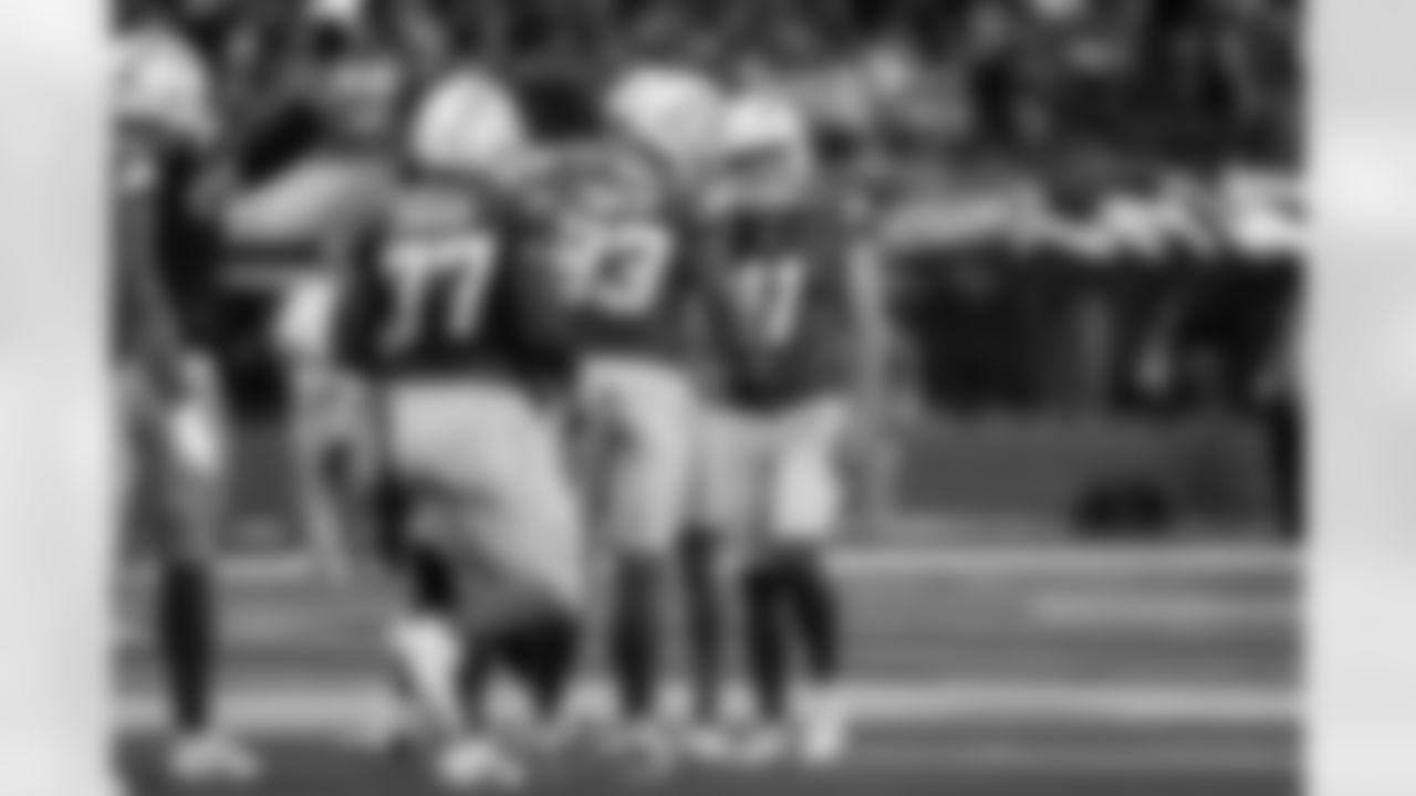 TE Tyler Conklin (83) and K Cameron Dicker (11)