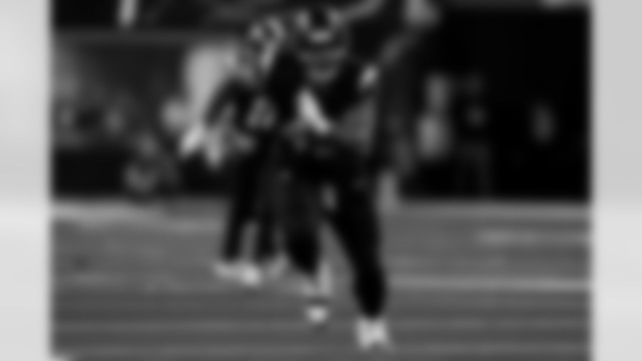 Take a look back at the best photos of Tuli Tuipulotu's 2025 campaign.