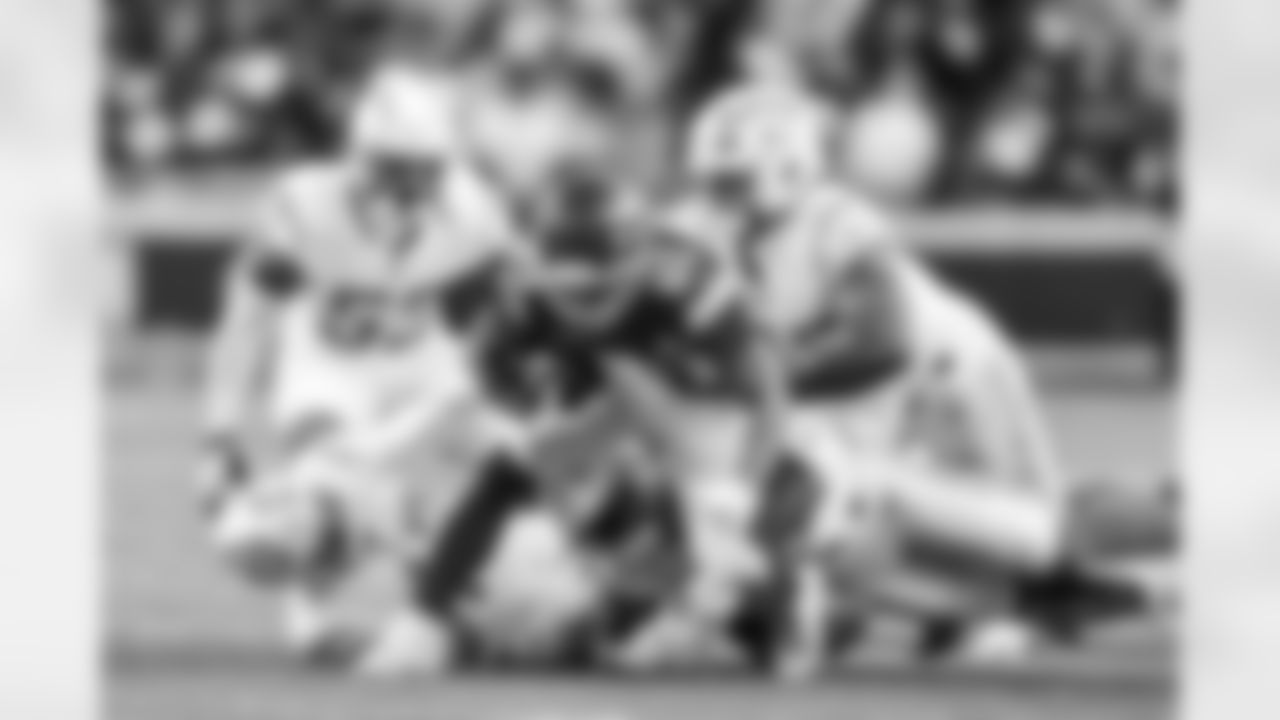 S Kendall Williamson (40)