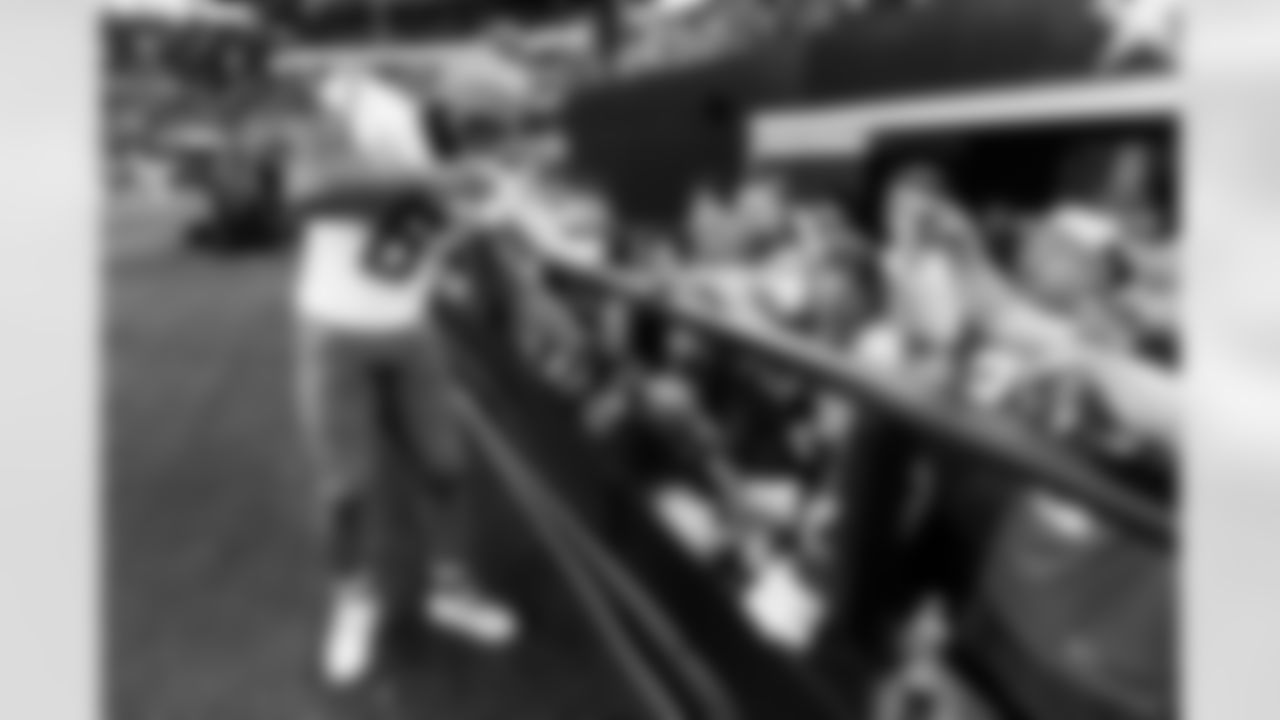 Check out the best shots from the Chargers Week 16 matchup against the Cowboys!