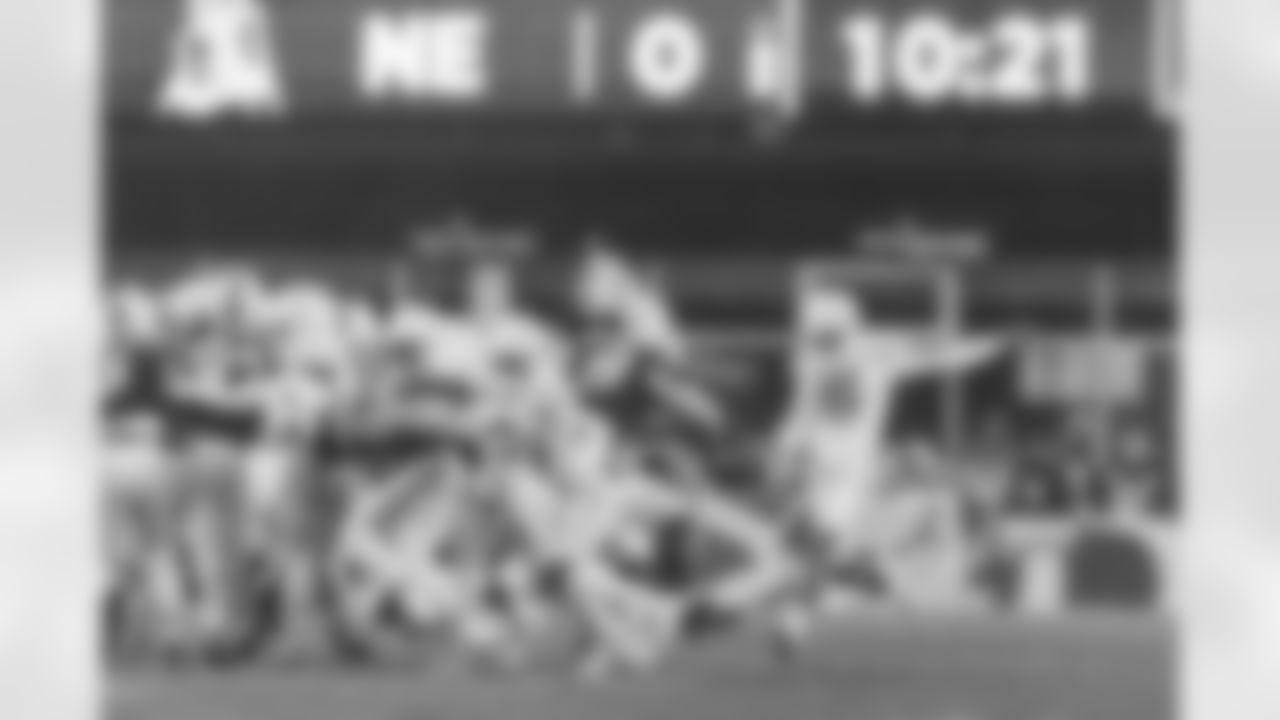 The Los Angeles Chargers play the New England Patriots on Sunday, December 3, 2023 at Gillette Stadium in Foxborough, MA.
[FINAL SCORE: LAC 6 - NE 0]