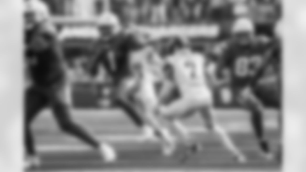 Take a look back at the best photos of the offense's 2025 campaign