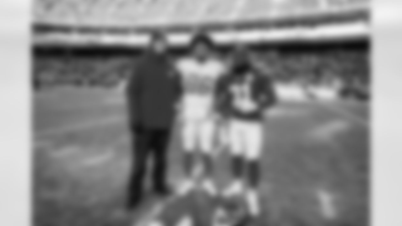 TE Oronde Gadsden (86)