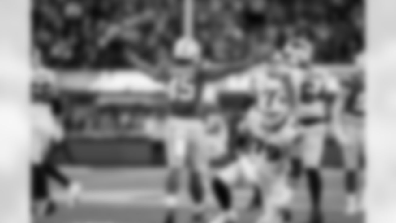 The Los Angeles Chargers play the Buffalo Bills on Saturday, December 23, 2023 at SoFi Stadium in Inglewood, CA.
[FINAL SCORE: BUF 24 - LAC 22]