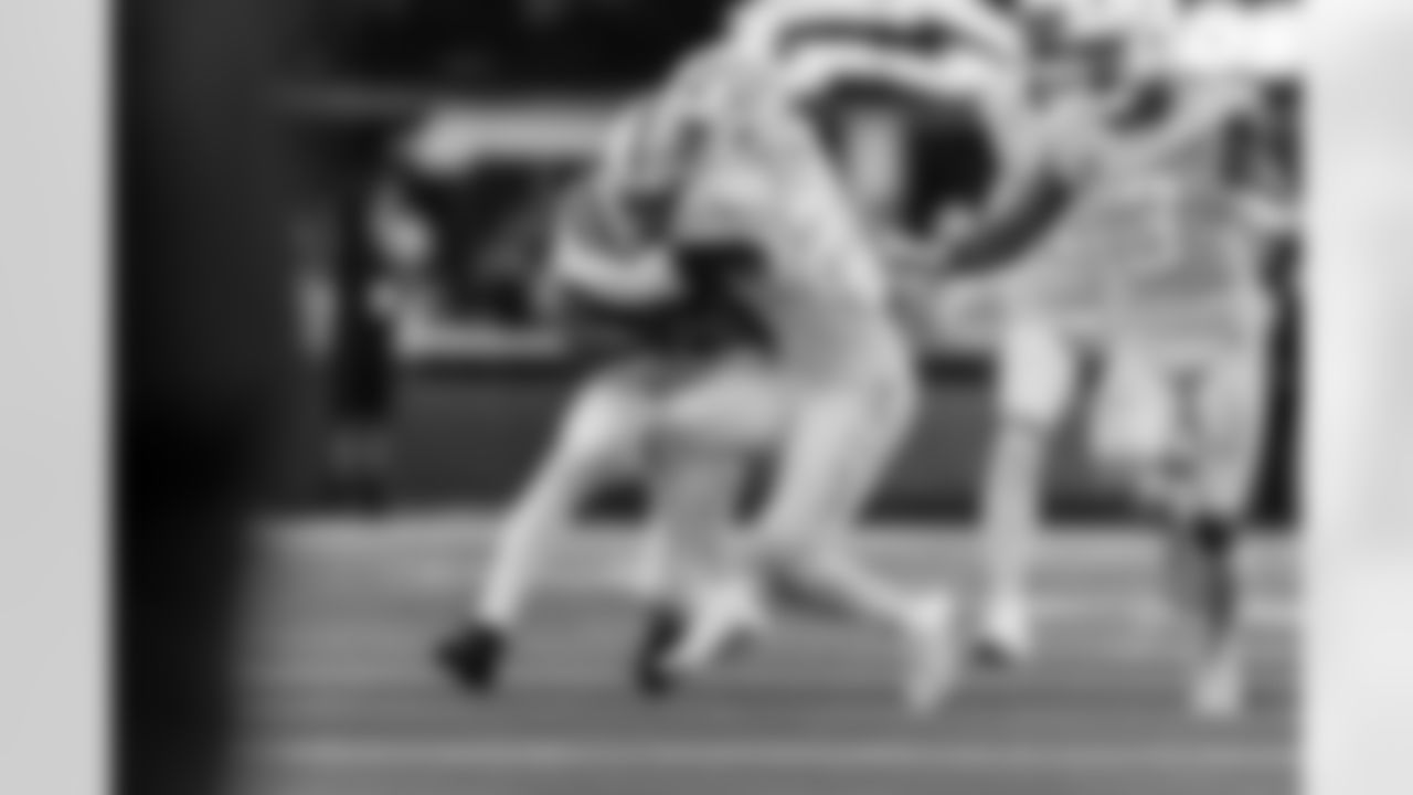 Check out the best shots from the Chargers Week 7 matchup against the Colts!