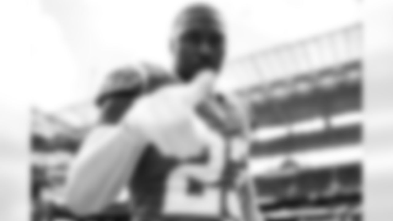 S Tony Jefferson (23)