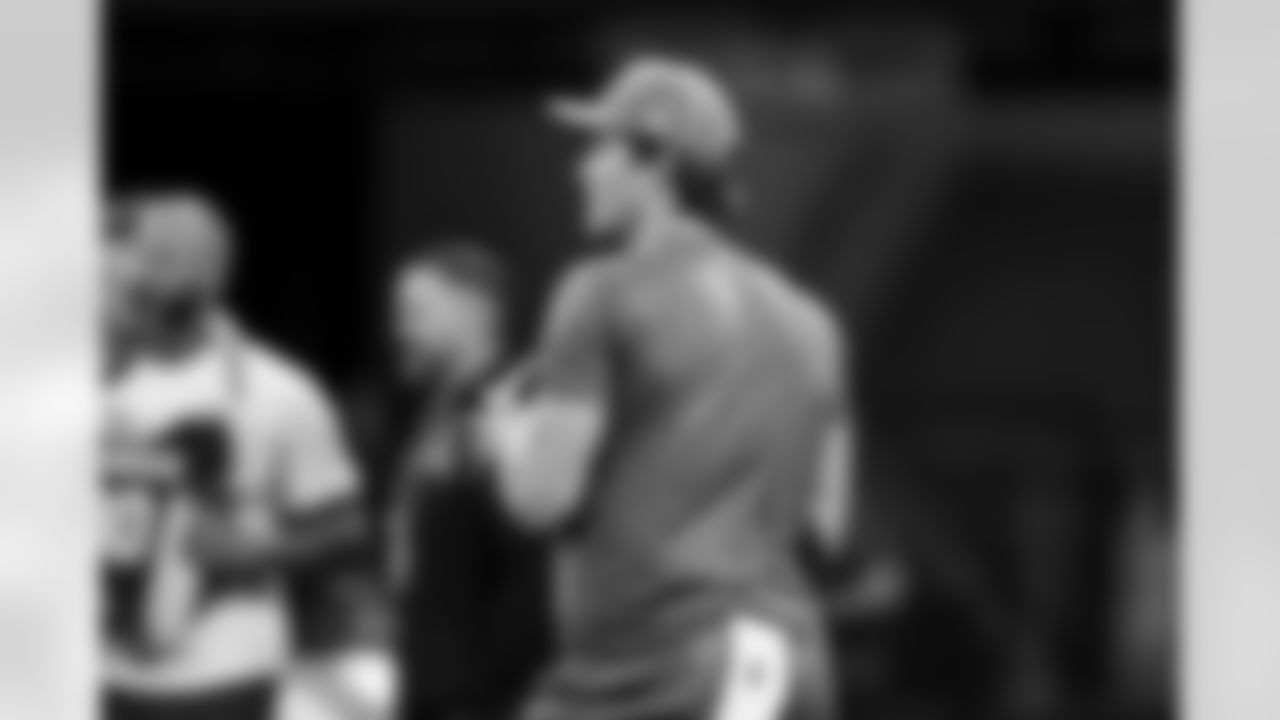 QB Justin Herbert (10)