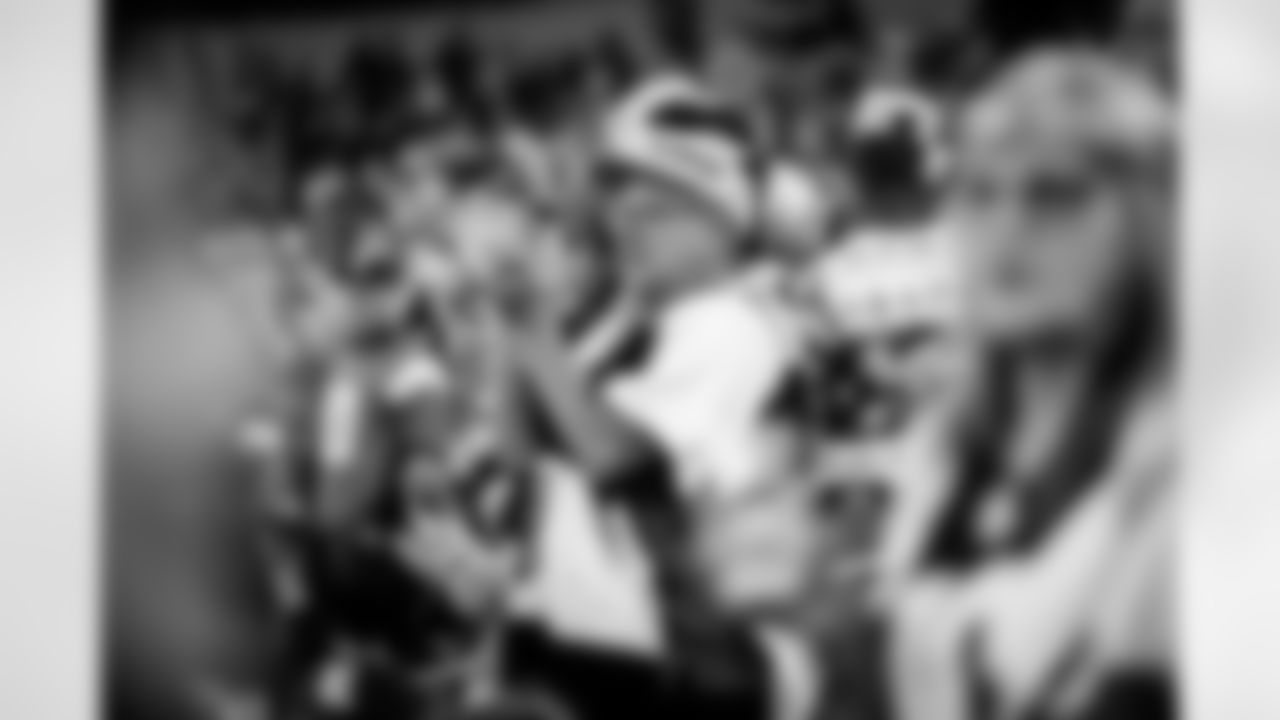 The Los Angeles Chargers play the Denver Broncos on Thursday, December 19, 2024 at SoFi Stadium in Inglewood, CA.
[FINAL SCORE: LAC 34 - DEN 27]