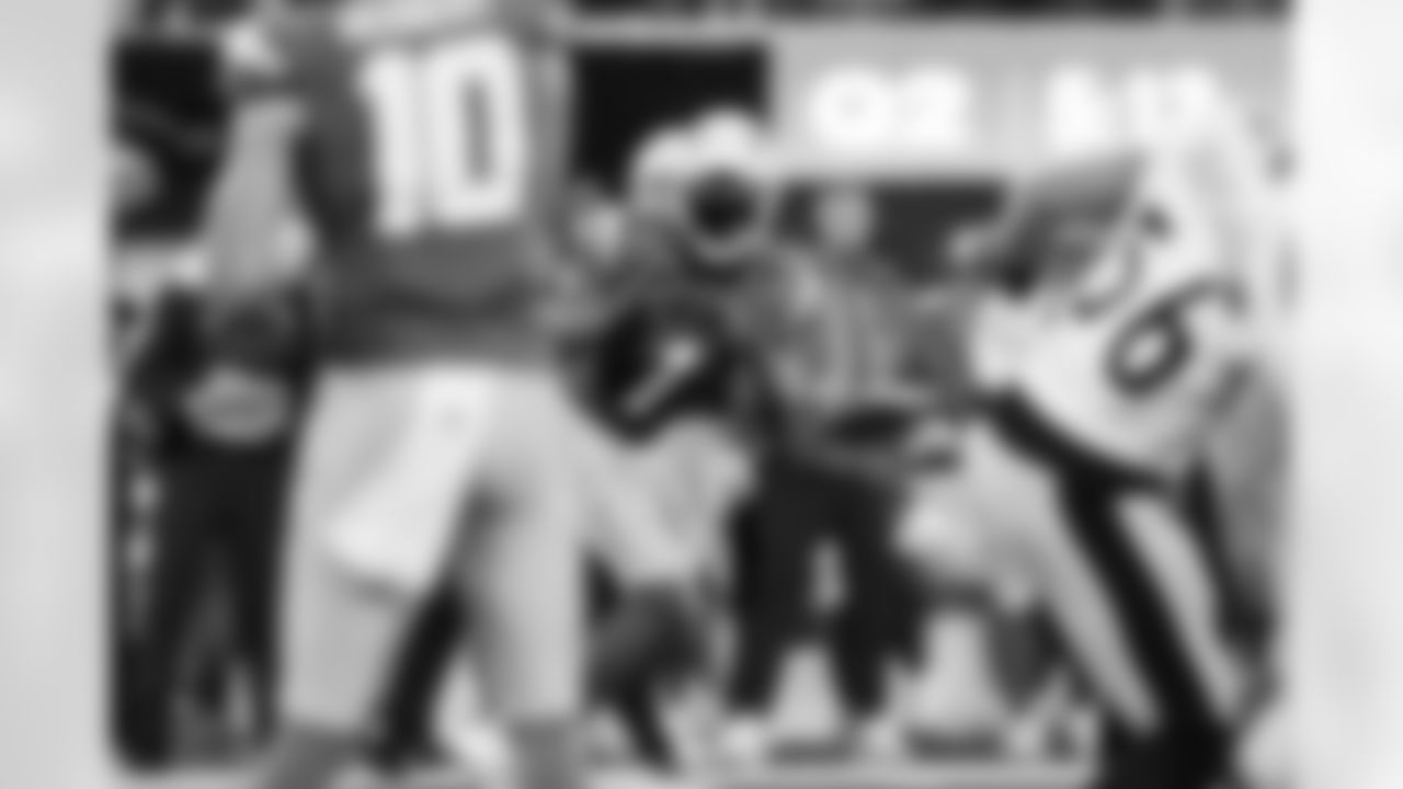 WR Quentin Johnston (1)