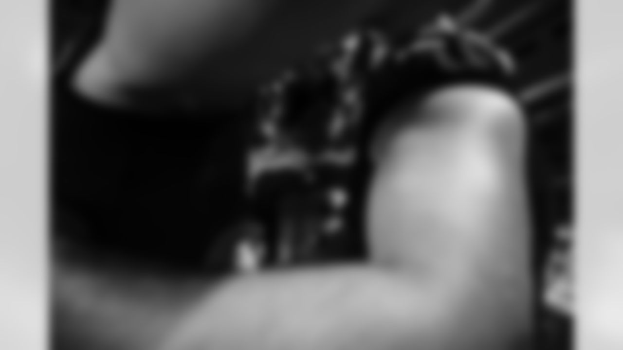 P JK Scott (16), LS Josh Harris (47) and K Cameron Dicker (11)