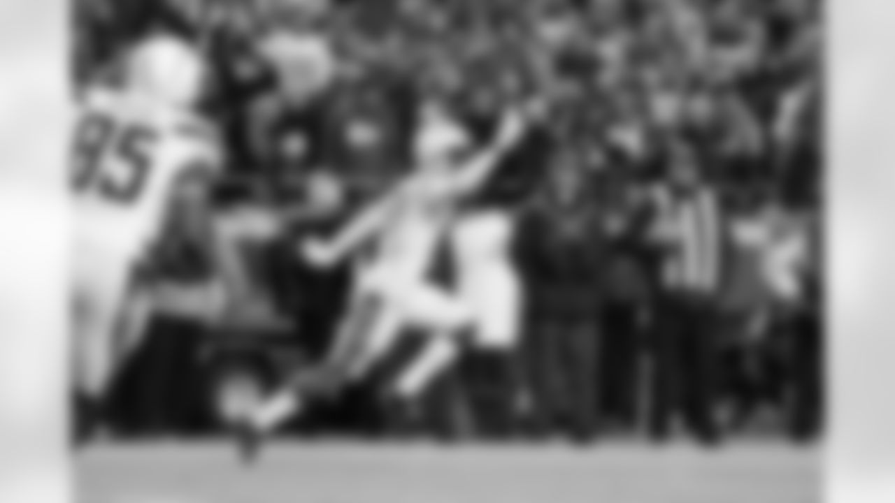 The Los Angeles Chargers play the Kansas City Chiefs on Thursday, December 13, 2018 at Arrowhead Stadium in Kansas City, Missouri. 
[FINAL SCORE: LAC 29 - KC 28]