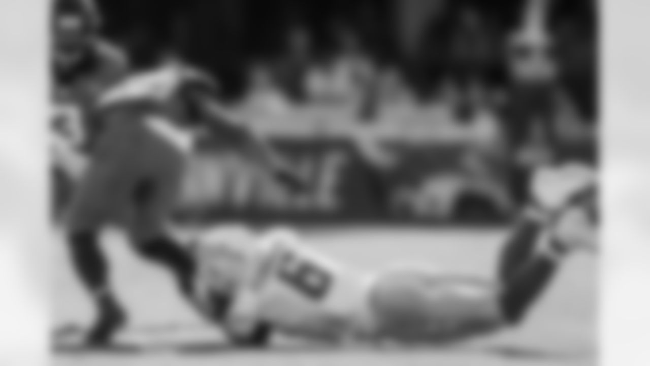 Take a look at the best photos of Chargers 2026 free agent Denzel Perryman