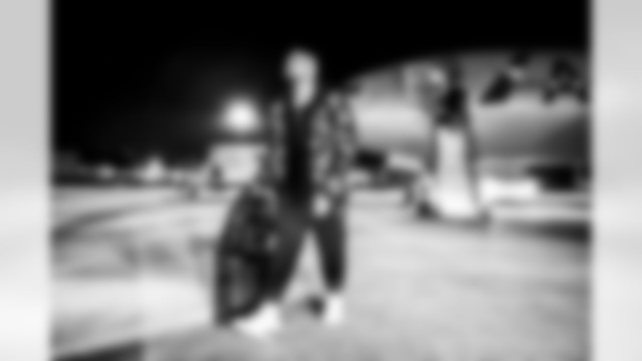 OLB Khalil Mack (52)