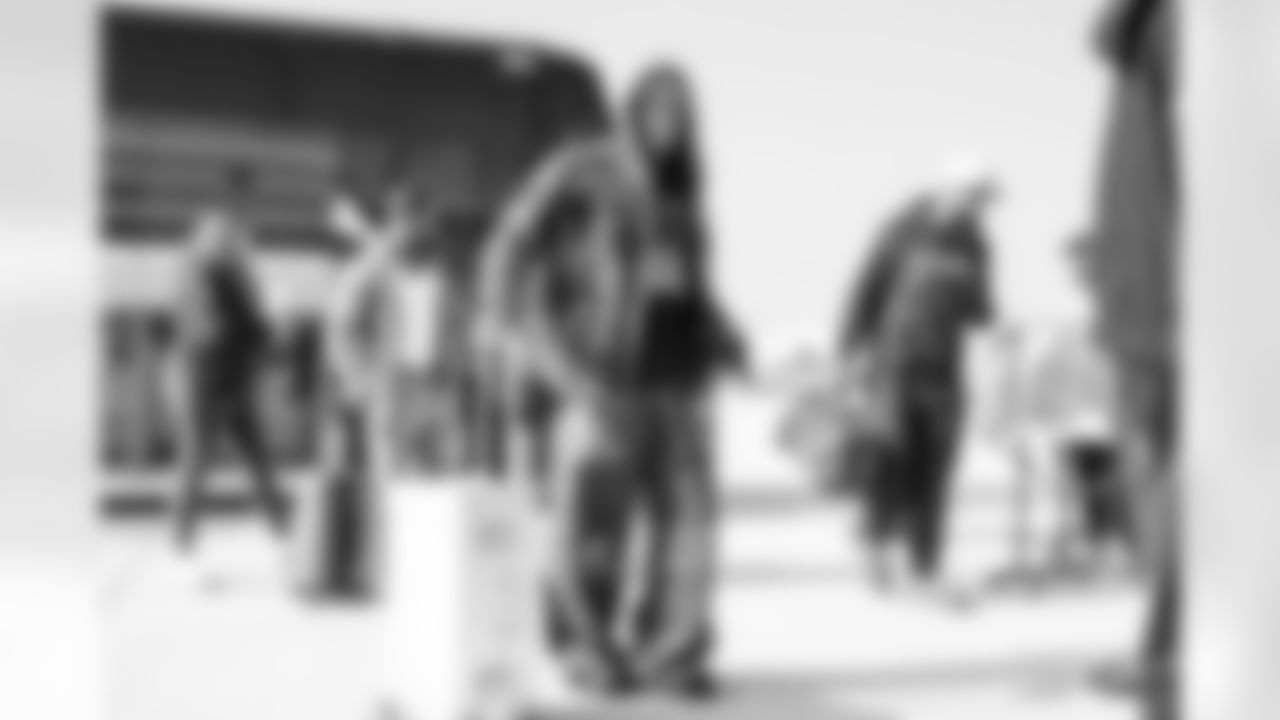 Los Angeles Chargers LB Daiyan Henley (0) travels to Dallas on Saturday, Dec. 20, 2025 for the Week 16 regular season matchup against the Dallas Cowboys.