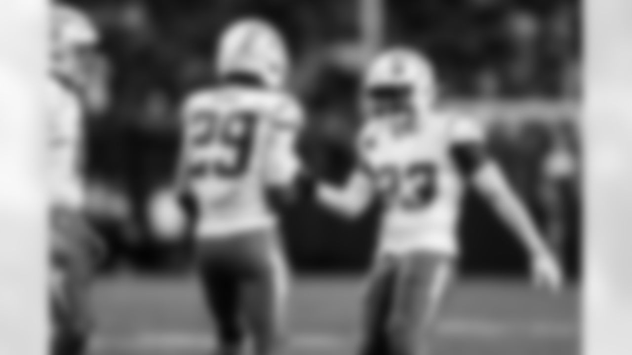 CB Tarheeb Still (29) and S Tony Jefferson (23)