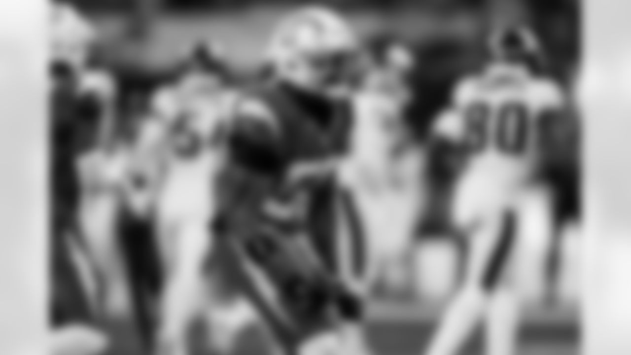 Take a look at the best photos of Chargers 2026 free agent Del'Shawn Phillips