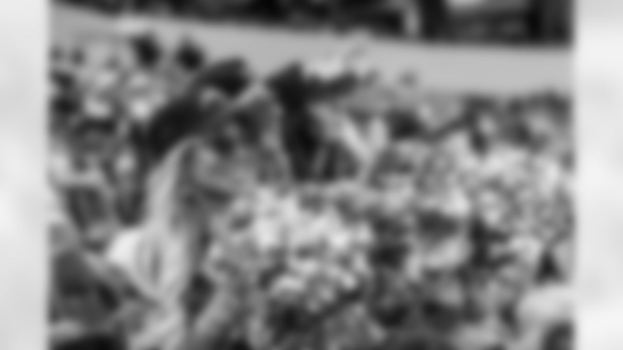 The Los Angeles Chargers play the Tennessee Titans on Sunday, November 10, 2024 at SoFi Stadium in Inglewood, CA.
[FINAL SCORE: LAC 27 - TEN 17]