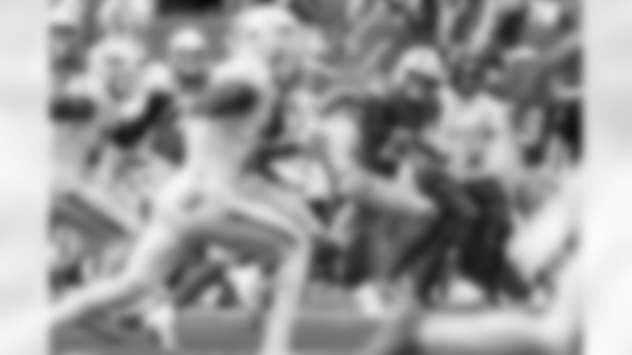 Check out the best shots from the Chargers Week 6 matchup against the Dolphins!