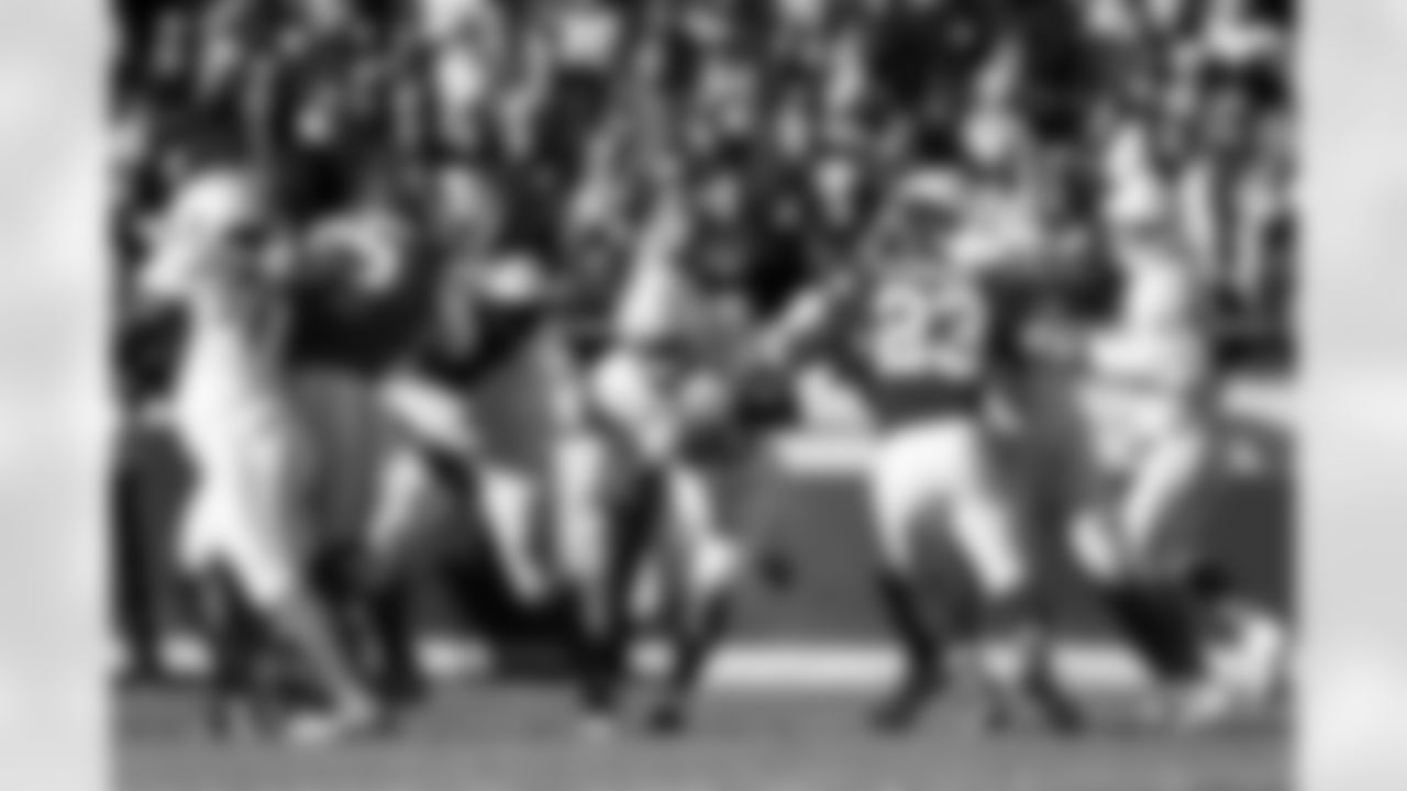 RB Kimani Vidal (30)