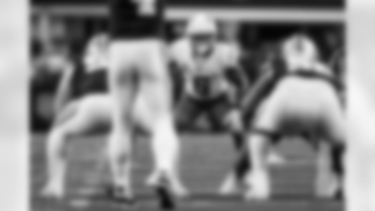 Take a look at the best photos of Chargers 2026 free agent Denzel Perryman