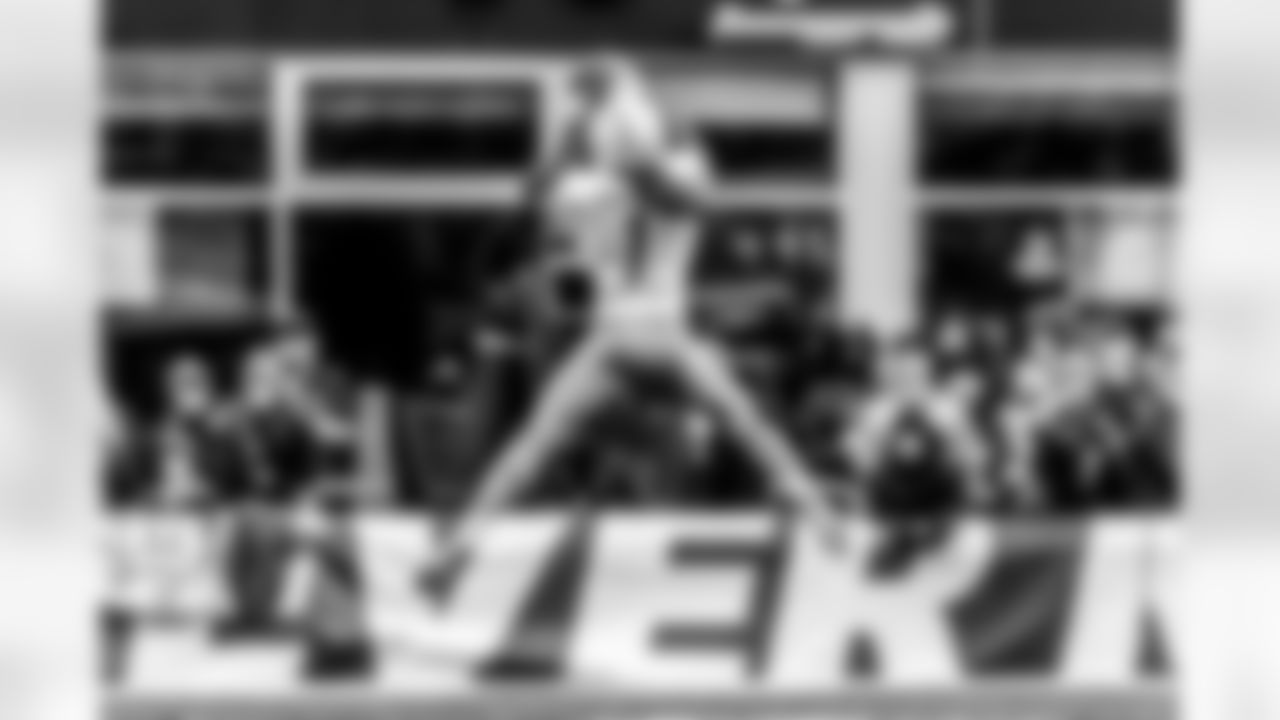 Take a look back at the Chargers Week 17 matchup with the Patriots in monochrome!