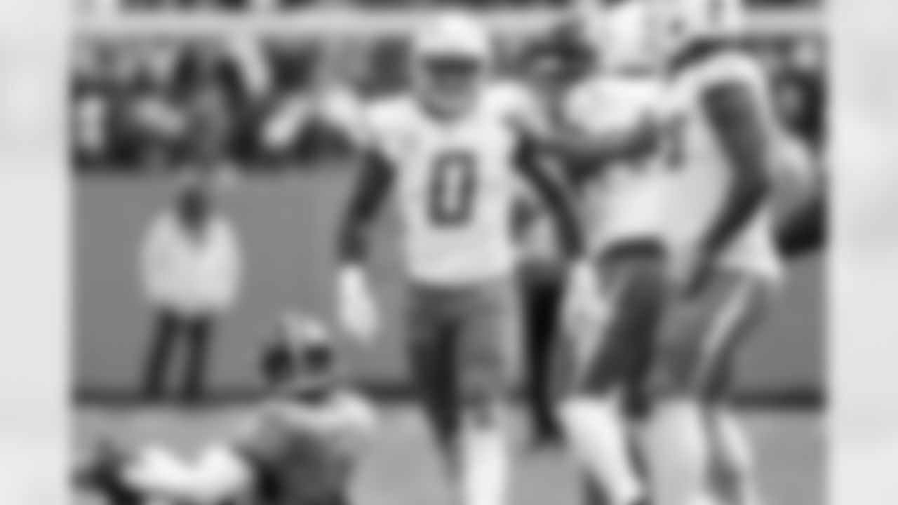 LB Daiyan Henley (0)