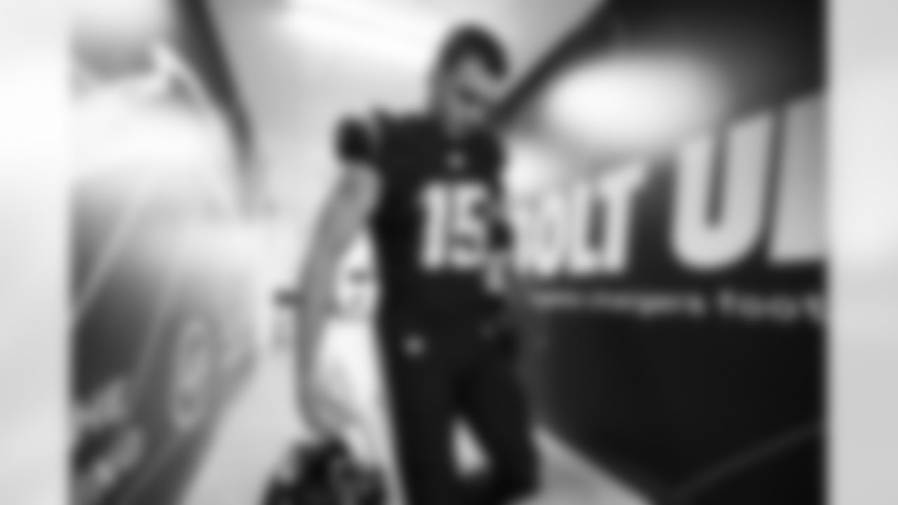 WR Ladd McConkey (15)