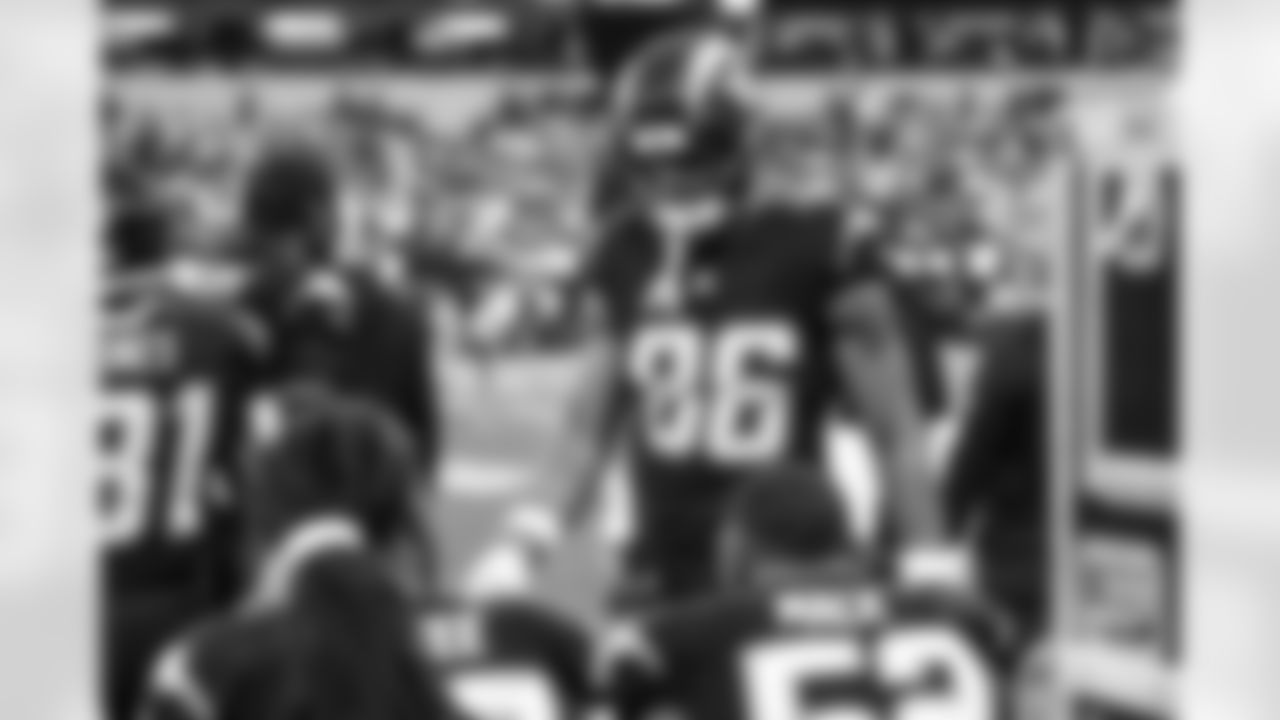 TE Oronde Gadsden (86)